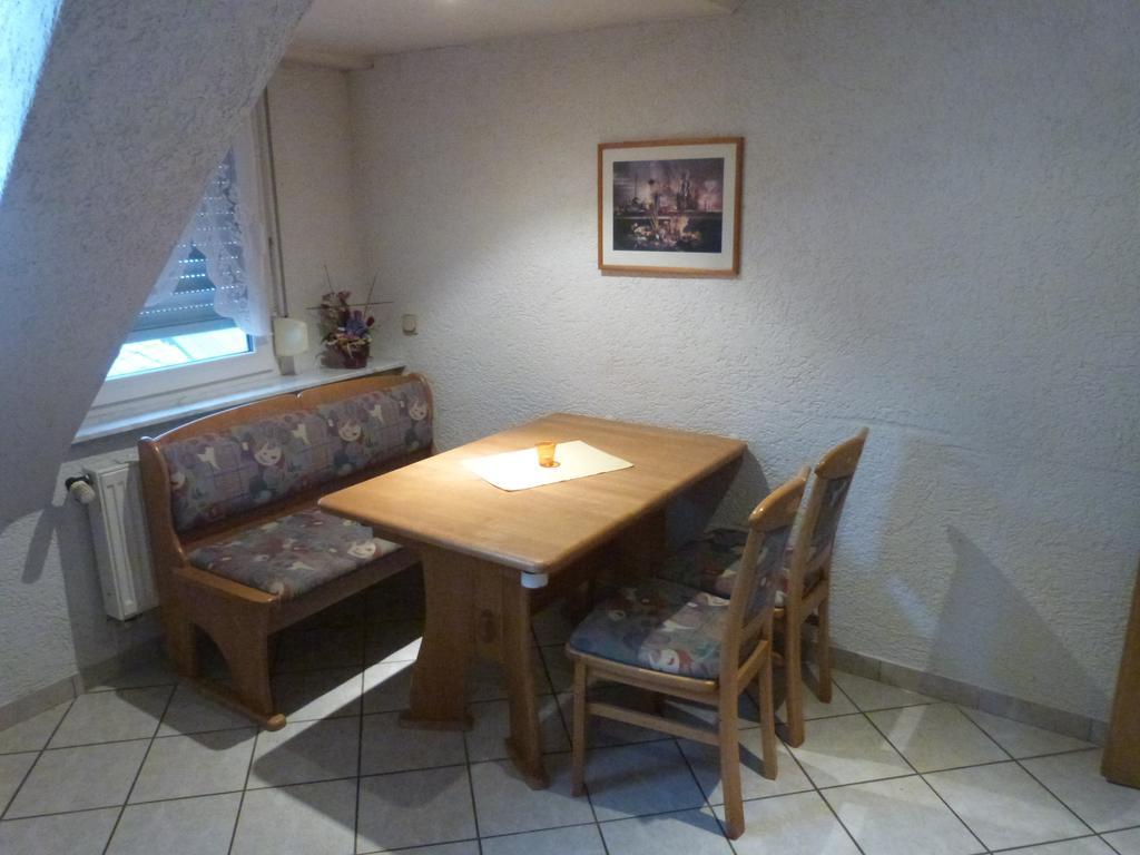 Winzergasthof Zum Kellerstuebchen Mehring  Zewnętrze zdjęcie